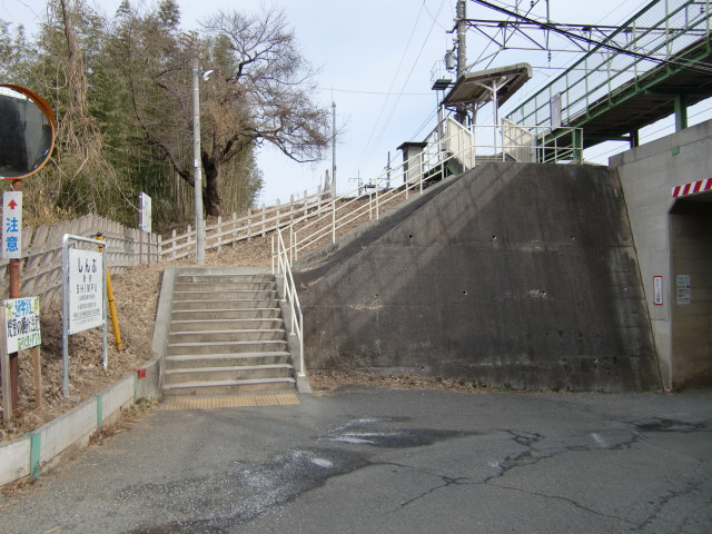 下りホーム出入口