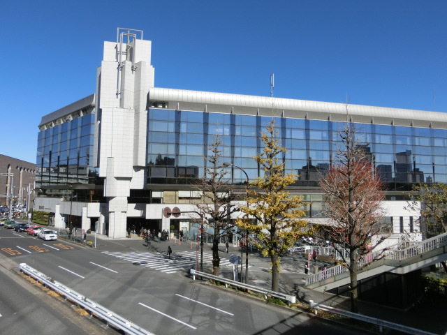 駅舎 (青山一丁目方面)