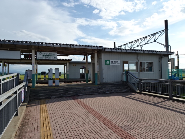 駅舎 (北口)