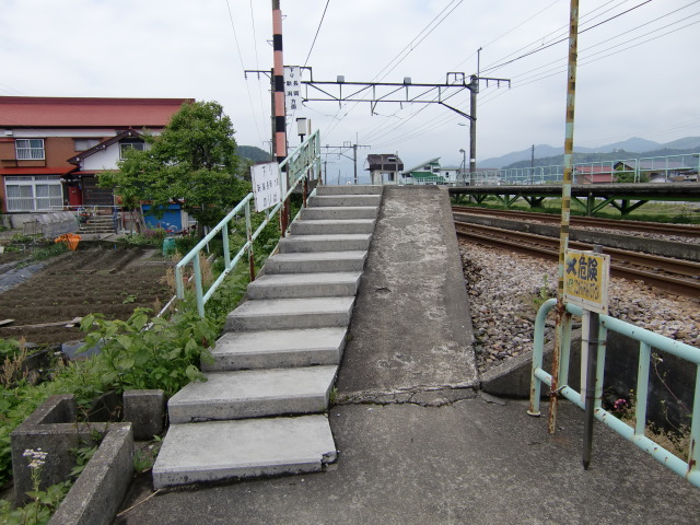 下りホーム出入口