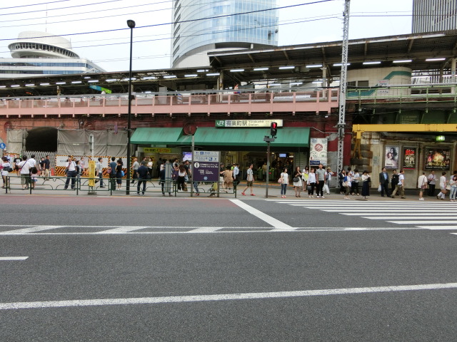 駅舎 (日比谷口)