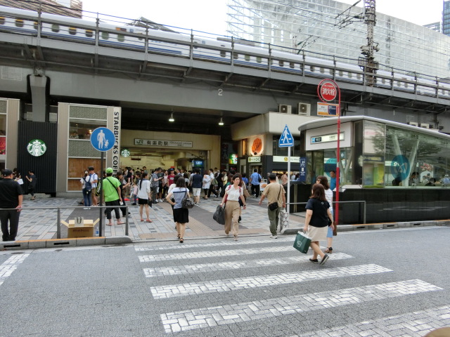 駅舎 (京橋口)