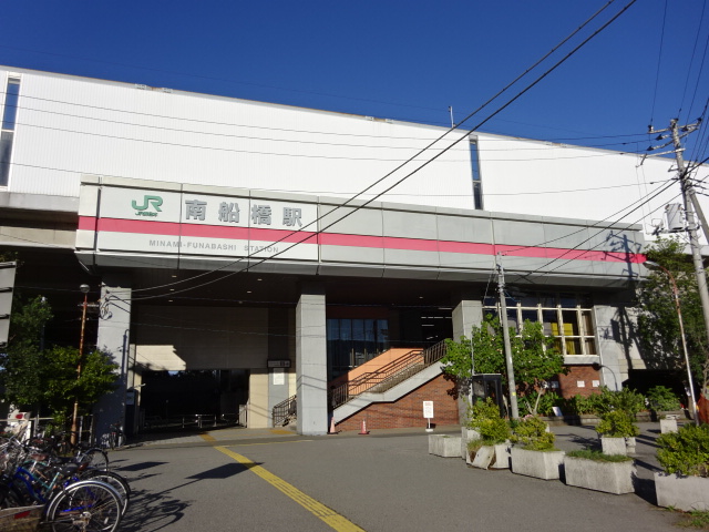 駅舎 (南口)