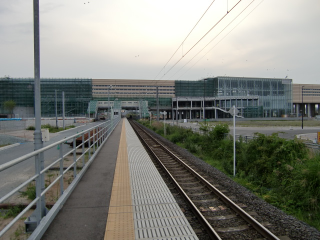 プラットホーム