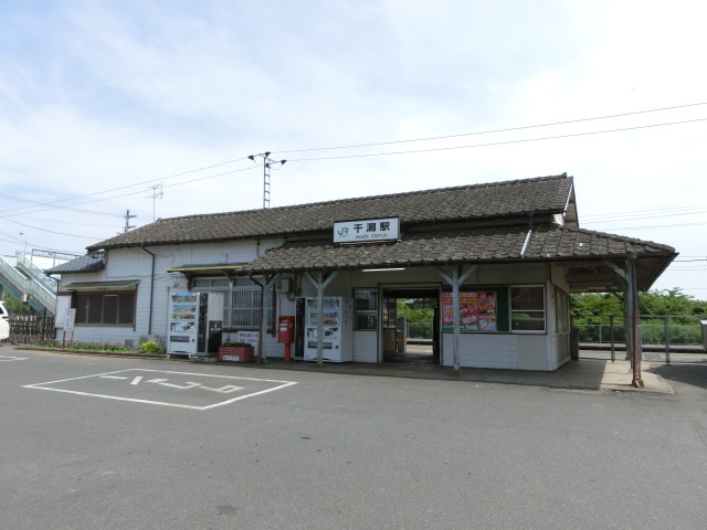 駅舎