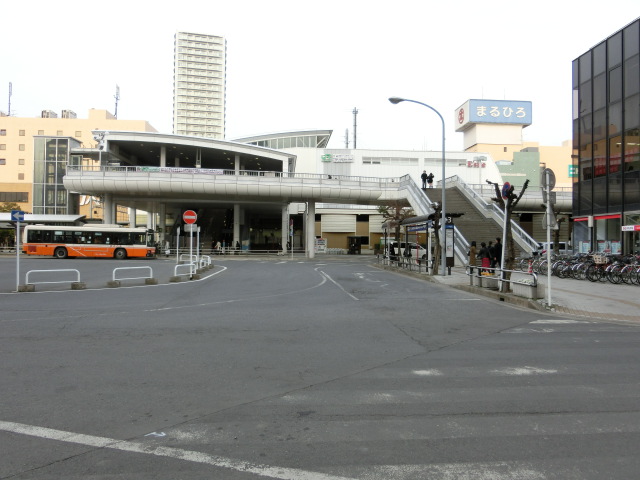 駅舎 (西口)
