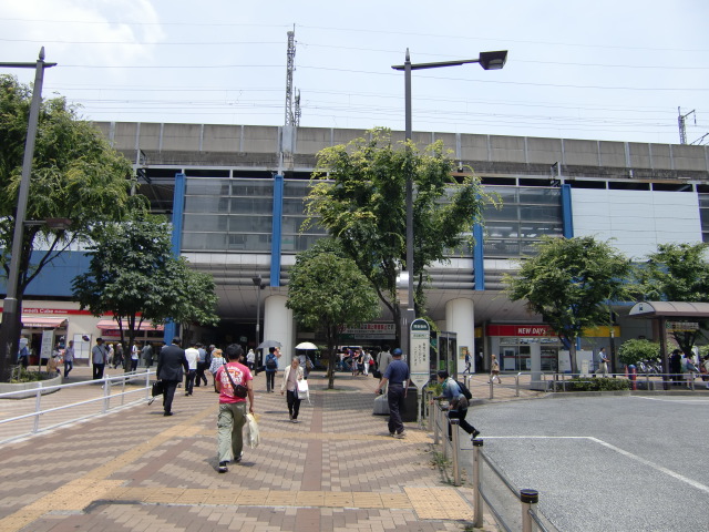 駅舎 (北改札西口)