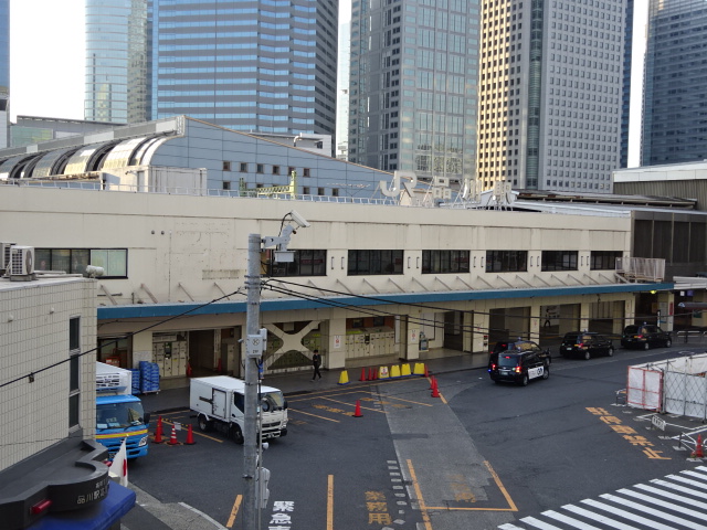 駅舎 (高輪口 (西口))