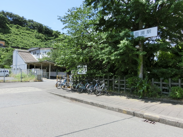 駅舎 (南口)