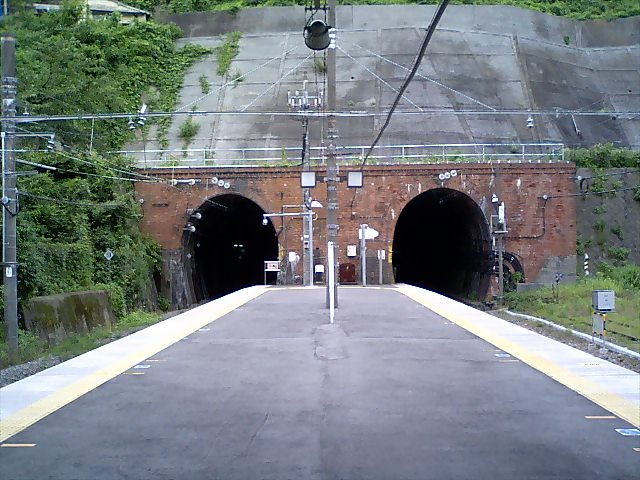田浦トンネル