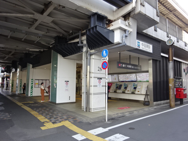 駅出入口 (西口1)