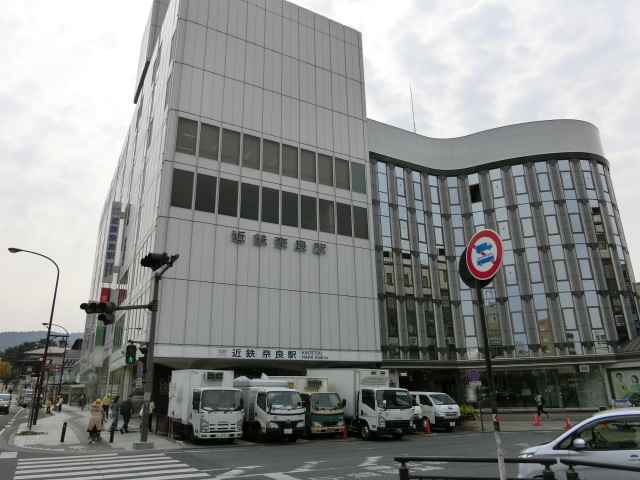 駅舎 (出入口3西)